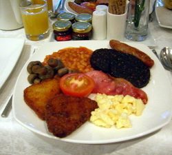 Englisches Frühstück. Foto: Theorb/Wikipedia
